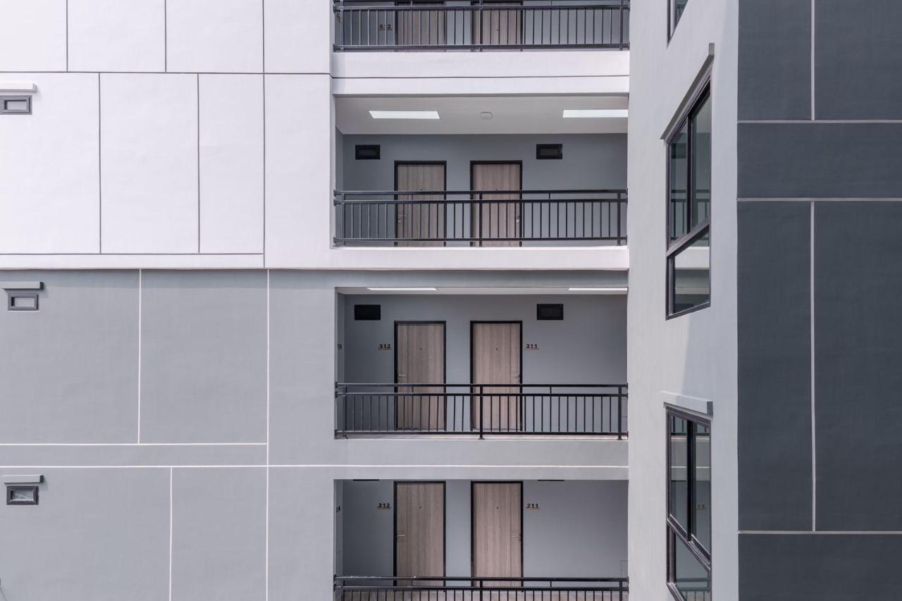 Aqua Residences อควา เรสซิเดนซ์ ห้องพักใหม่ให้เช่า ติดรถไฟฟ้าสถานีวุฒากาศ Банкок Екстериор снимка